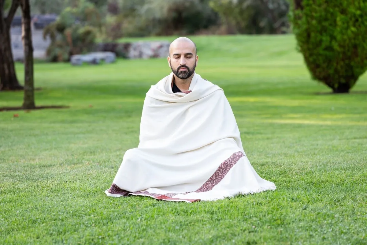 Meditation Shawl / Meditation Blanket / Prayer Shawl for Men Women (Gratitude)